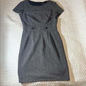Classic Gray Fitted Sheath Dress - Elegant Workwear